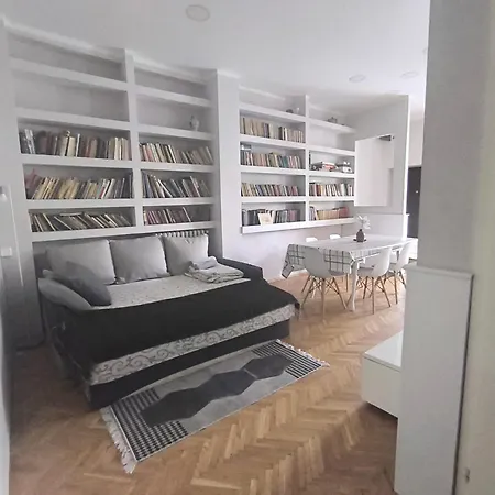 Downtown In Walk Zone With 3 Bedrooms And Garage Apartman *