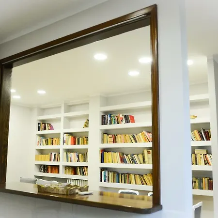 Downtown In Walk Zone With 3 Bedrooms And Garage Apartman